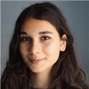 Buongiorno,sono Giada, una studentessa con certificazione linguistica in inglese livello C1. Frequento il liceo classico.